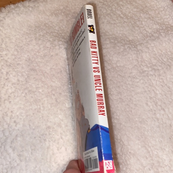 Bad kitty vs uncle Murray - Picture 3 of 6